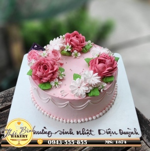 mẫu bánh kem bắt hoa hồng