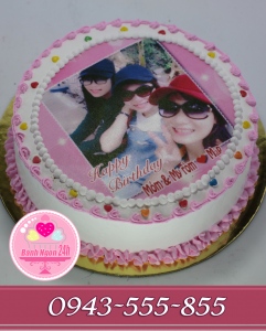 Bánh in ảnh nhóm bạn gái tông hồng