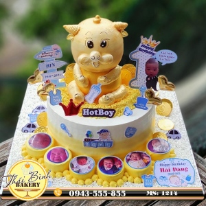 bánh kem dựng hình 3d con trâu vàng sinh nhật 1 tuổi