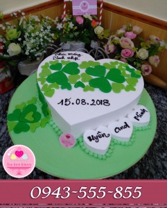 Bánh trai tim xanh với cỏ 4 lá tặng sinh nhật người yêu