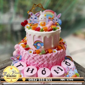 Bánh kem 2 tầng thỏ hoa quả tươi hồng dễ thương