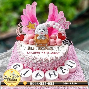 Bánh kem chó ngồi hộp cánh hồng đơn giản tặng con Gia Hân