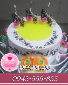 Bánh âu mứt xoài cắm sô cô la hoa hồng cam