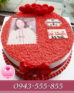 bánh kem in ảnh cắm tim tặng sinh nhật bạn thân