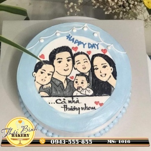 Bánh kem vẽ gia đình 5 người mừng ngày gia đình Việt Nam