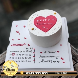 Bánh kem tim quyển lịch kỉ niệm 1 năm yêu nhau