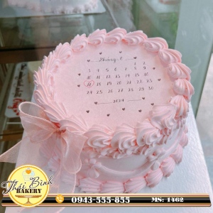 mẫu bánh kem đốt cháy hình tròn quyển lịch tông hồng