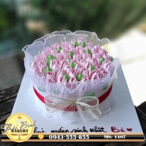 mẫu bánh tròn hoa tulip hồng