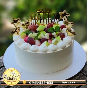 Bánh kem hoa quả xoài, táo, nho tặng bạn