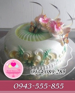 Bánh kem nghệ thuật trang trí hoa bụt chế cắm lá sô và họa tiết đẹp