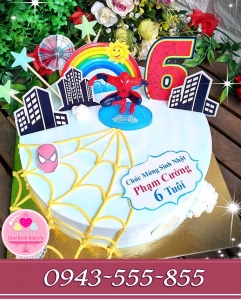 bánh siêu nhân người nhện tặng bé trai 6 tuổi